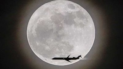 الثلاثاء المقبل..القمر العملاق يطل على كوكب الأرض للمرة الثانية هذا العام