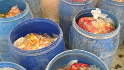 ضبط مصنعين للحلويات والمخللات ومحطة وقود بدون ترخيص بالقناطر الخيرية