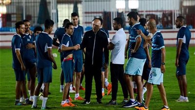 جروس يجتمع باللاعبين.. وأمير مرتضى وتيجانا يطالبان بالفوز على إنبي