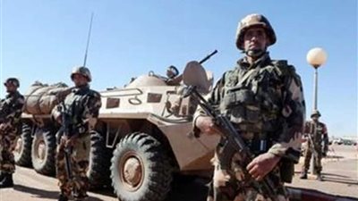 الجيش الجزائري يدمر مخبأين للذخيرة