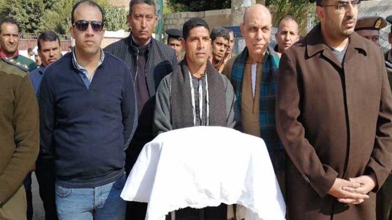 الكفن ينهي 26 عامًا