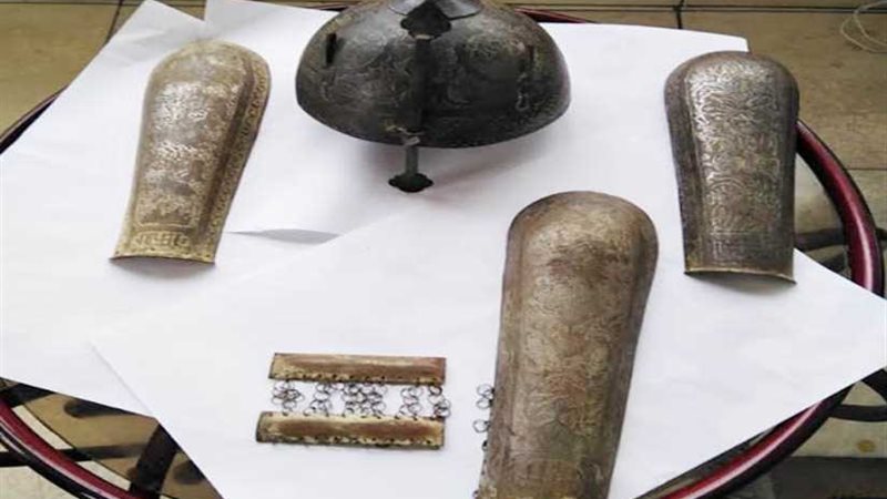 ضبط زي عسكري يرجع