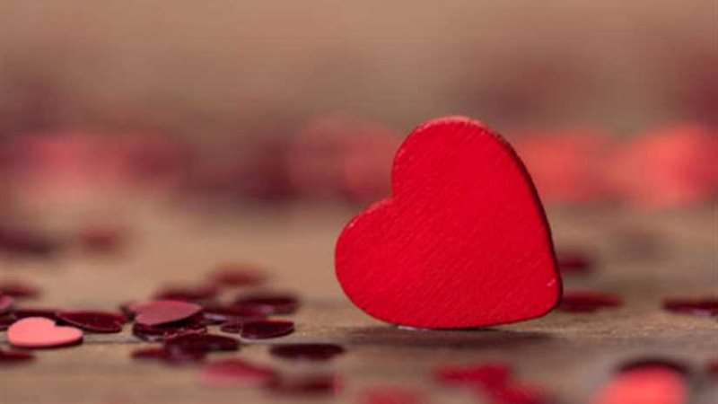 أغرب احتفال بـالفالنتين