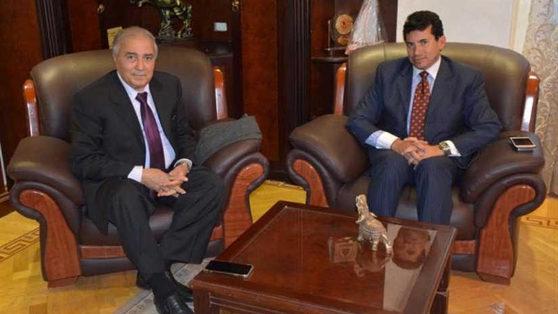 وزير الشباب والرياضة