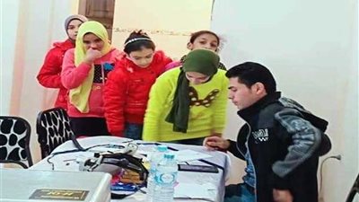 قافلة لمستقبل وطن بالغربية للكشف على عيون تلاميذ 
