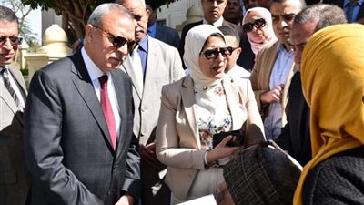 خلال زيارتها لمحافظة قنا.. وزيرة الصحة تتفقد عددًا من المنشآت الطبية