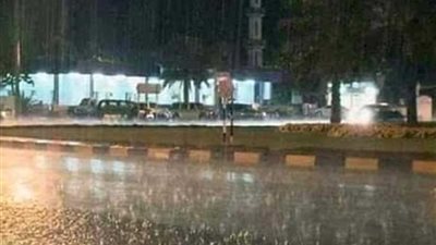 أمطار غزيرة تتساقط على الإسكندرية