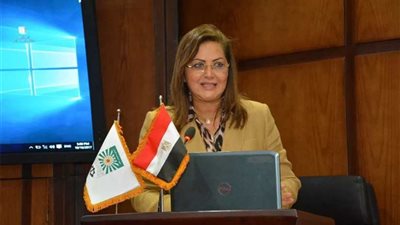 وزيرة التخطيط : تطوير برنامج المشروعات المتوسطة والصغيرة برؤية 2030