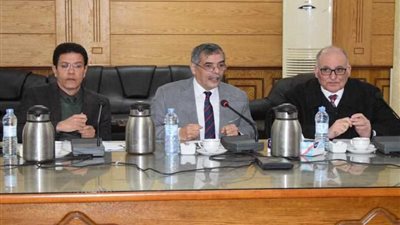 تفعيل الذاكرة المؤسسية وميكنة الأعمال الإدارية بجامعة بنها