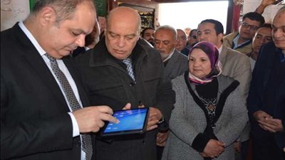 انطلاق التابلت في مدارس محافظة الغربية من قرية دمرو