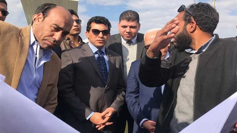 وزير الرياضة يتفقد