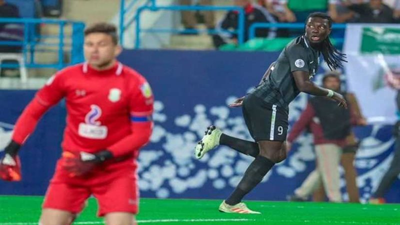 الهلال السعودي يضرب