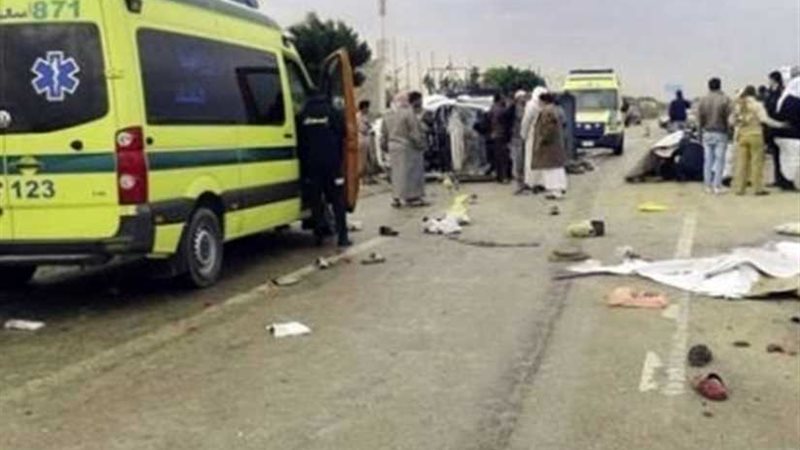 مصرع وإصابة 4 أشخاص