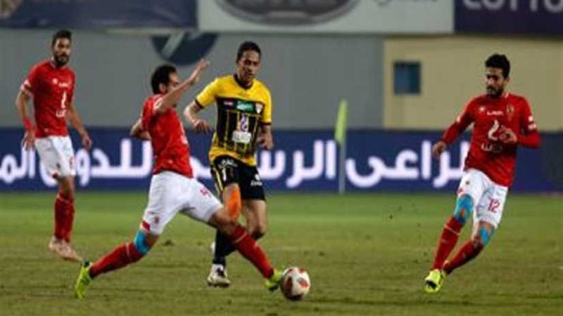 الأهلي يوقف عجلات