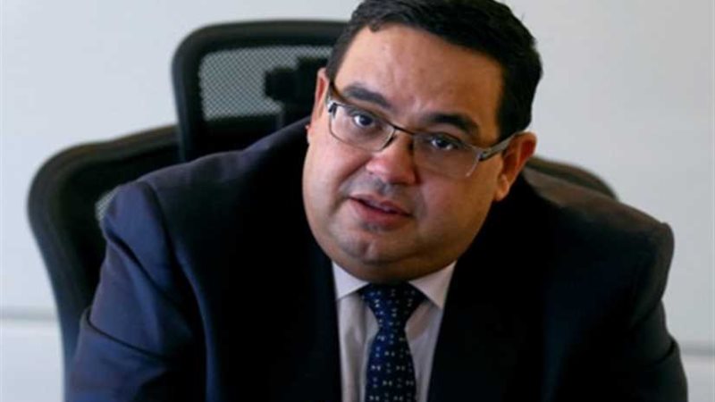 خبير: تعيين مراقب