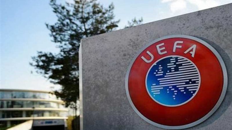 يويفا يعلن حكام مباريات