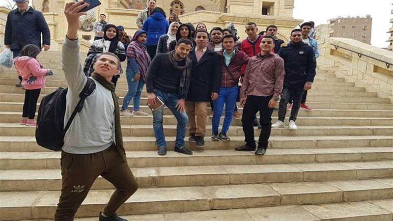 رحلة مجانية لشباب