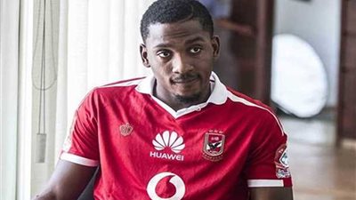 الأهلي يمدد تعاقد أجاي