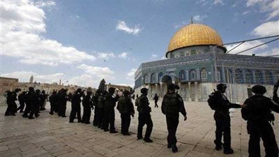 الاحتلال يعتقل إمام مسجد مقدسيًّا.. ودعوات للرباط بباحات 