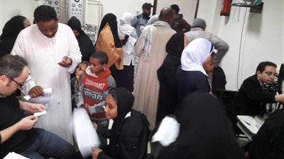 قافلة الأزهر الطبية بأسوان تفحص 8 آلاف وتجري 150 عملية جراحية