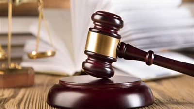 جنايات الزقازيق: المشدد 15 عاما لـ4 متهمين بالسطو على سيارة شركة أدوية وسرقتها