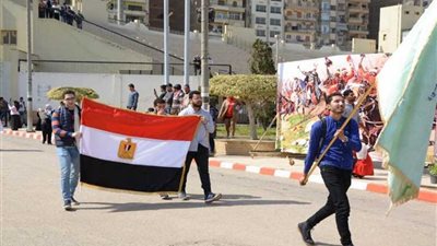 طابور عرض لطلاب جامعة المنصورة ضمن مهرجان 