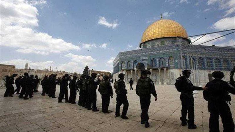 الاحتلال يعتقل إمام