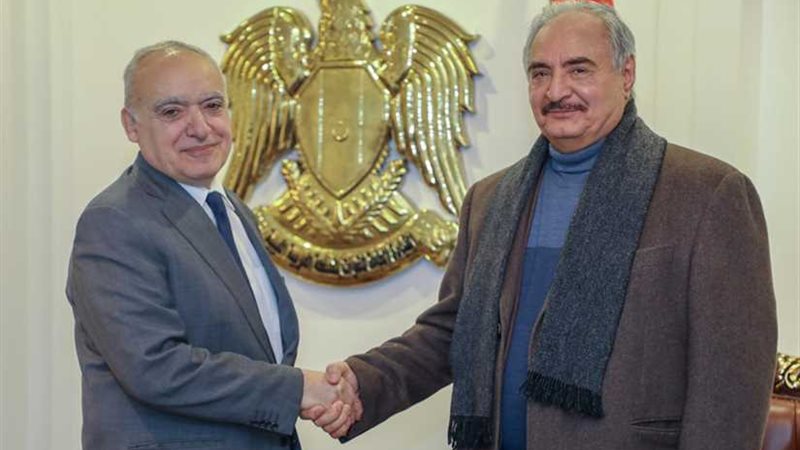 المشير حفتر والمبعوث