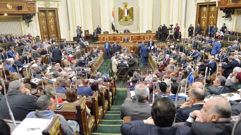 اللجان النقابية والعاملون