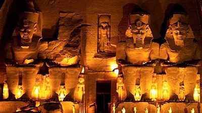 بحضور وزراء وسفراء.. انطلاق الاحتفالية بليلة تعامد الشمس على 