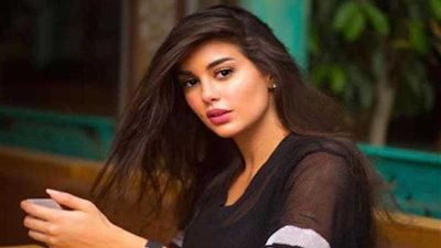 ياسمين صبري تودع مشاهد الجامعة في 