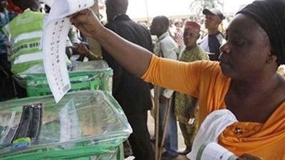 انتخابات الرئاسة النيجيرية تنطلق اليوم بعد تأجيلها لمدة أسبوع