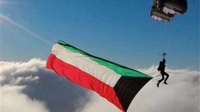 الأضواء والأعلام تزين شوارع الكويت احتفالا بالذكرى الـ 58 للاستقلال