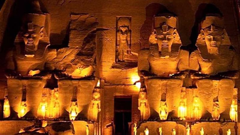 بحضور وزراء وسفراء..