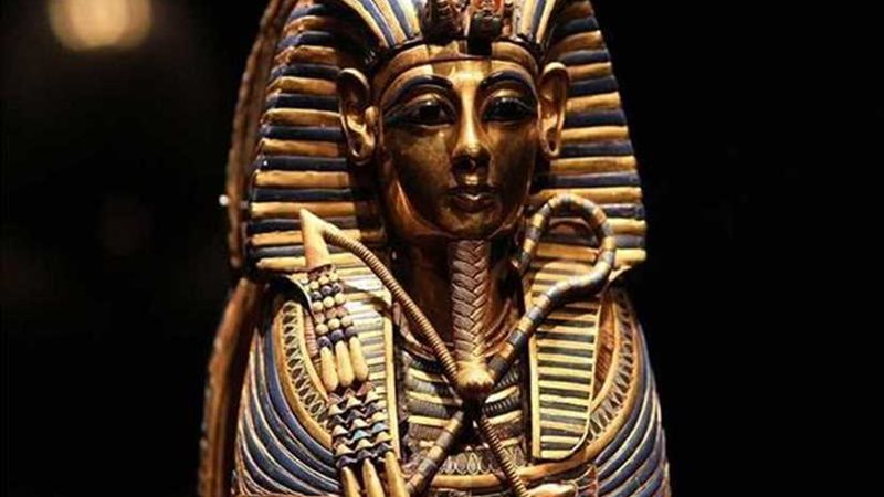 احتفاء بـكنوز الفرعون..