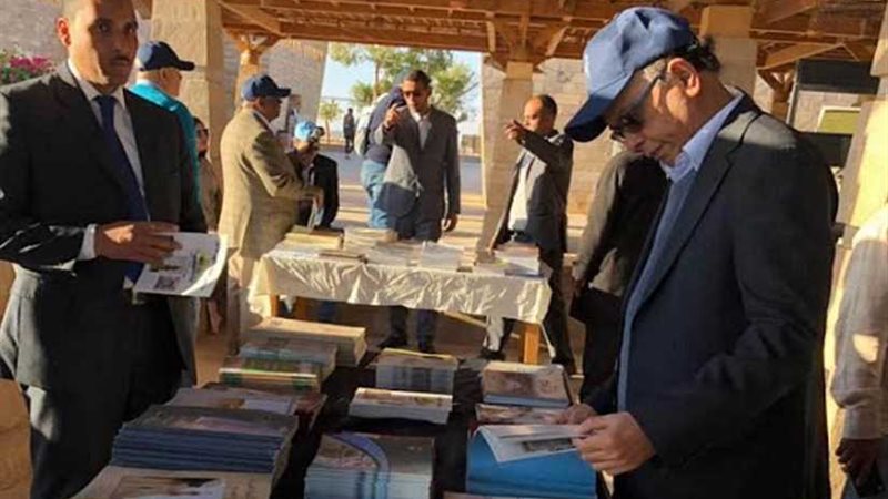 وزيرا الآثار والاتصالات