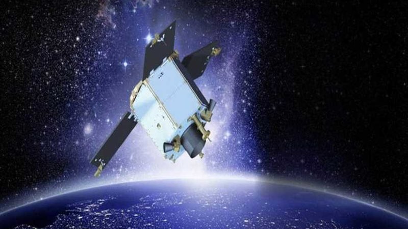 استقبال أول صور فضائية