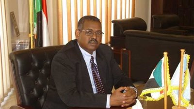 محمد طاهر إيلا رئيسا لمجلس الوزراء بالسودان