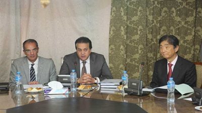 وزيرا الاتصالات والتعليم العالي يبحثان تعزيز التعاون مع اليابان في مجال الذكاء الاصطناعي