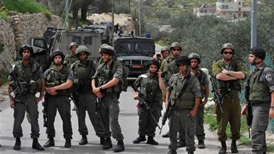 الاحتلال الإسرائيلي يقرر إبعاد رئيس مجلس الأوقاف بالقدس عن الأقصى لـ7 أيام