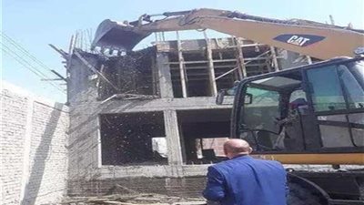 إزالة التعديات على حرم جامعة المنيا