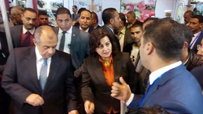وزير الزراعة ومنى محرز يفتتحان معرض أجرى بيزنس الدولي
