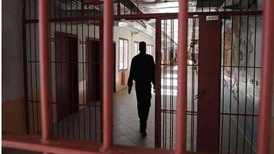 سنة سجنًا بتهمة عدم الندم