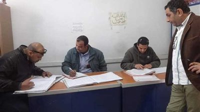 إحالة 130 موظفًا بالأقصر للتحقيق