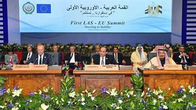 موجز الرابعة..السيسى : ما توافقنا عليه بالقمة العربية الأوروبية فاق توقعات الكثيرين 