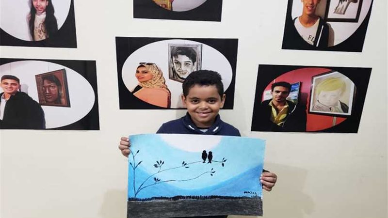 أصعر فنان بمعرض دافنشي..