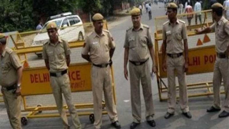 الهند تفرض حظرا بمناطق