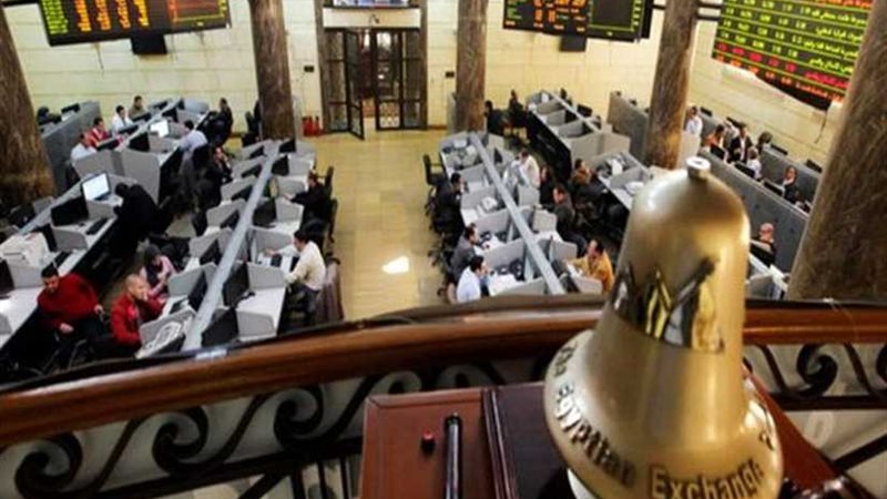 تراجع جماعي بمؤشرات