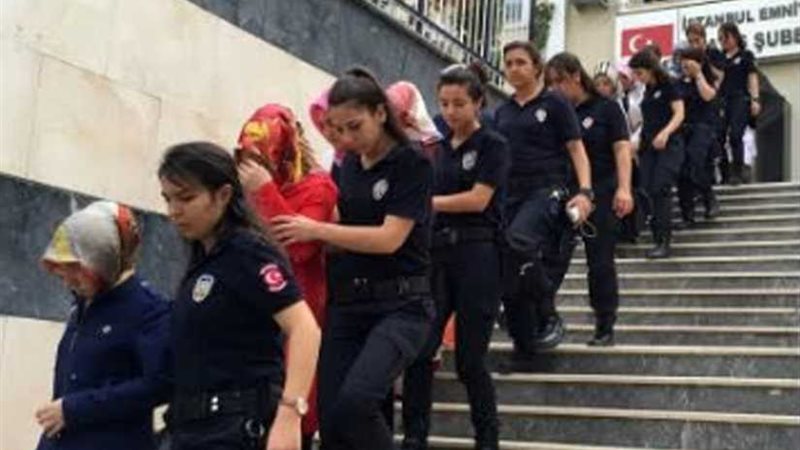 أردوغان يقتل 8 آلاف