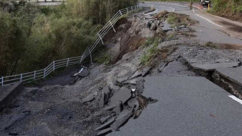 زلزال بقوة 5 درجات